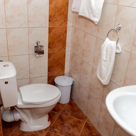 Malibu Hotell 3*